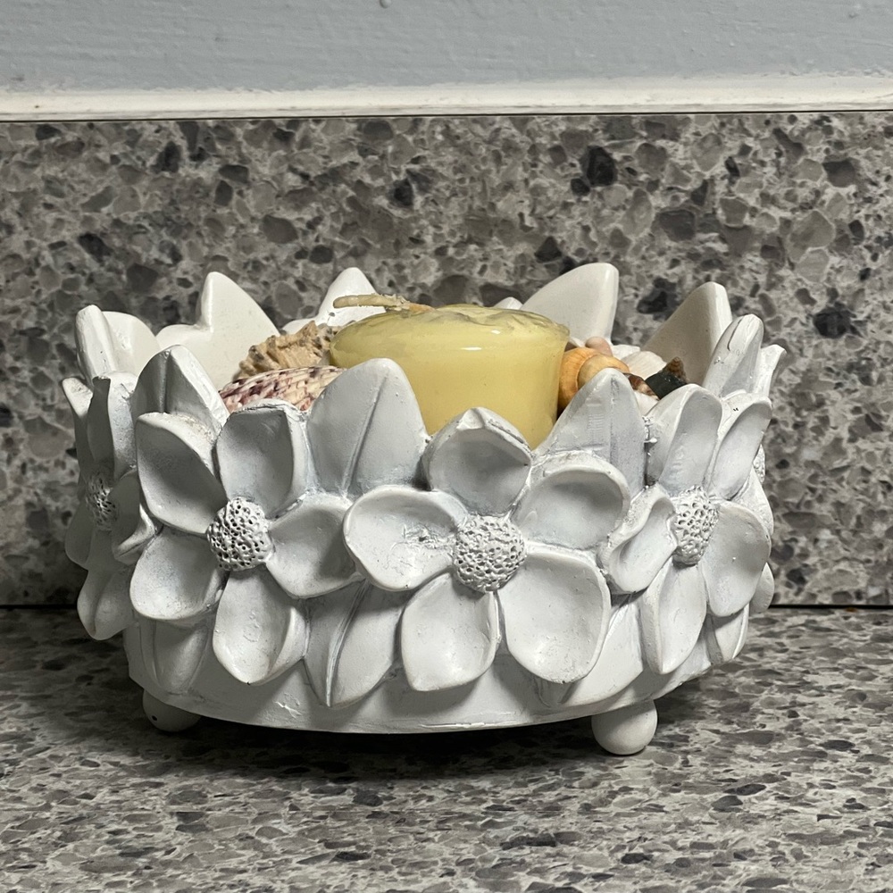Candle holder